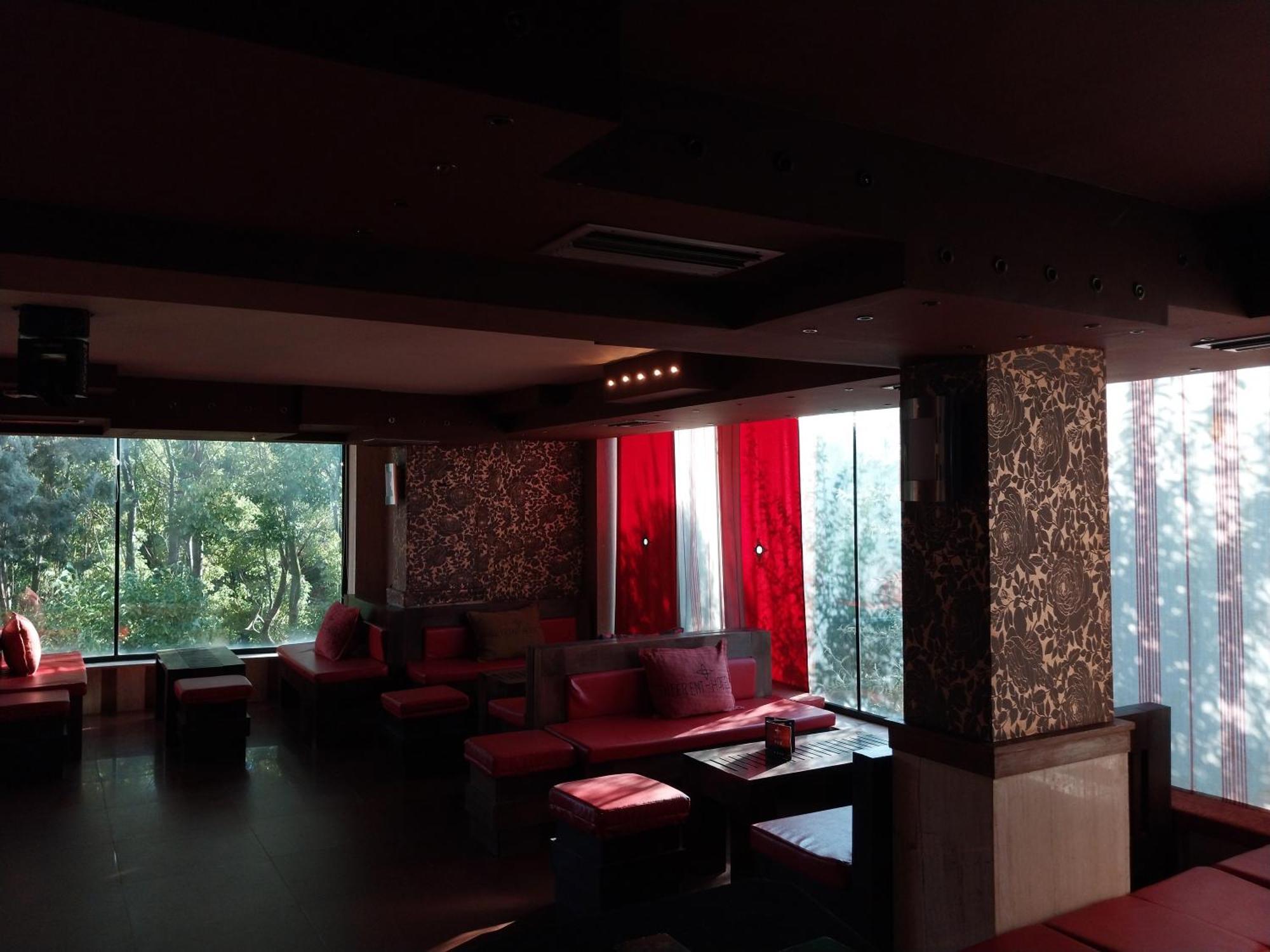 Hotel Different 디비아커 외부 사진